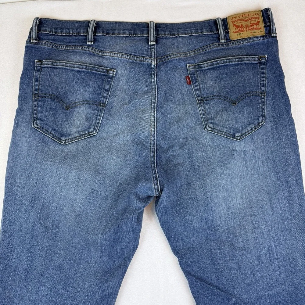 Levis 541 Jeans Mens 42x34 Athletic Stretch Taper Medium Wash Faded Denim